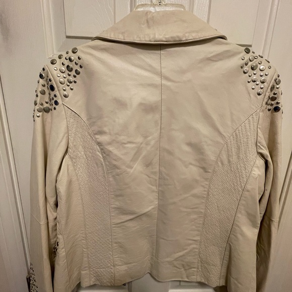 Leather jacket - Picture 4 of 6